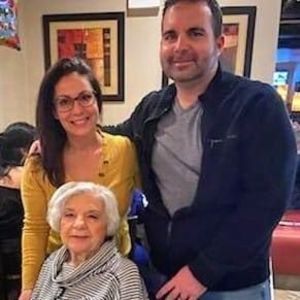 Meet your Posher, Claudia